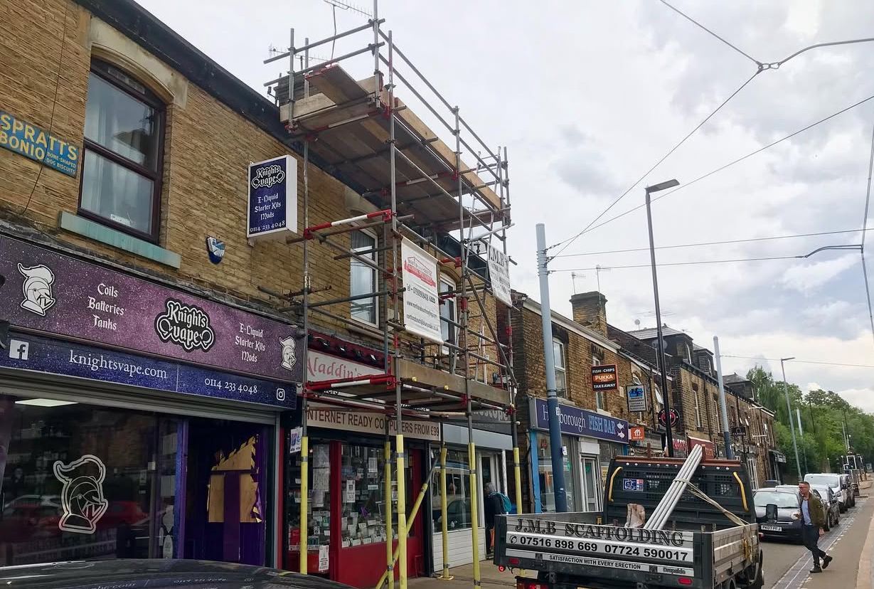 Multi-level scaffolding setup